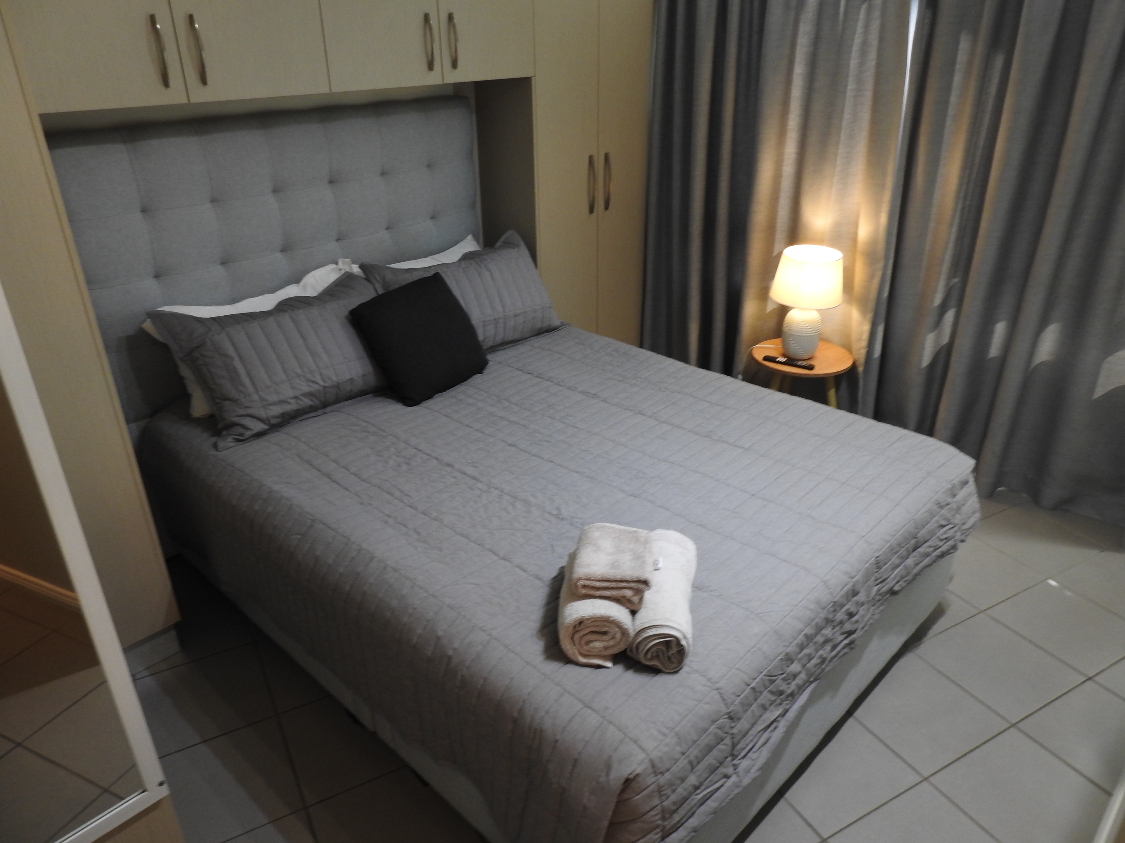 Cullen Bay Marina Apartment photo 3